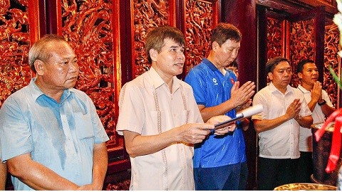 U23 Việt Nam dâng hương tưởng niệm Vua Hùng